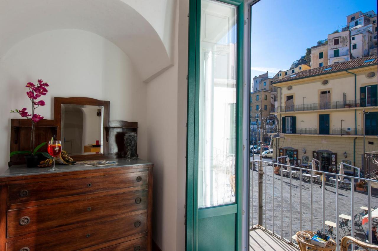 Casa In Piazza Apartment Минори Екстериор снимка