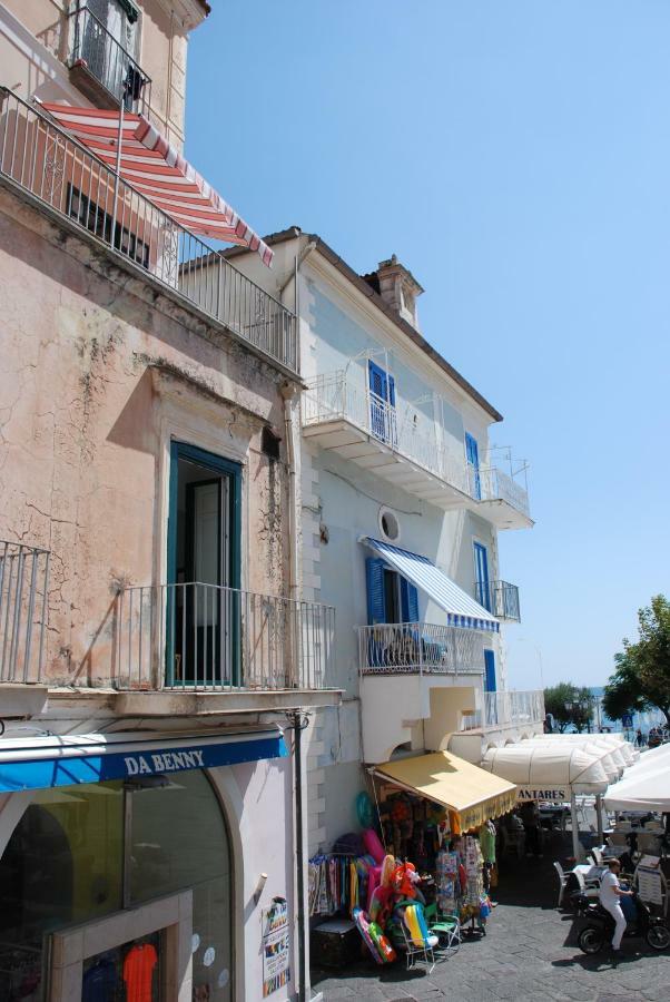 Casa In Piazza Apartment Минори Екстериор снимка